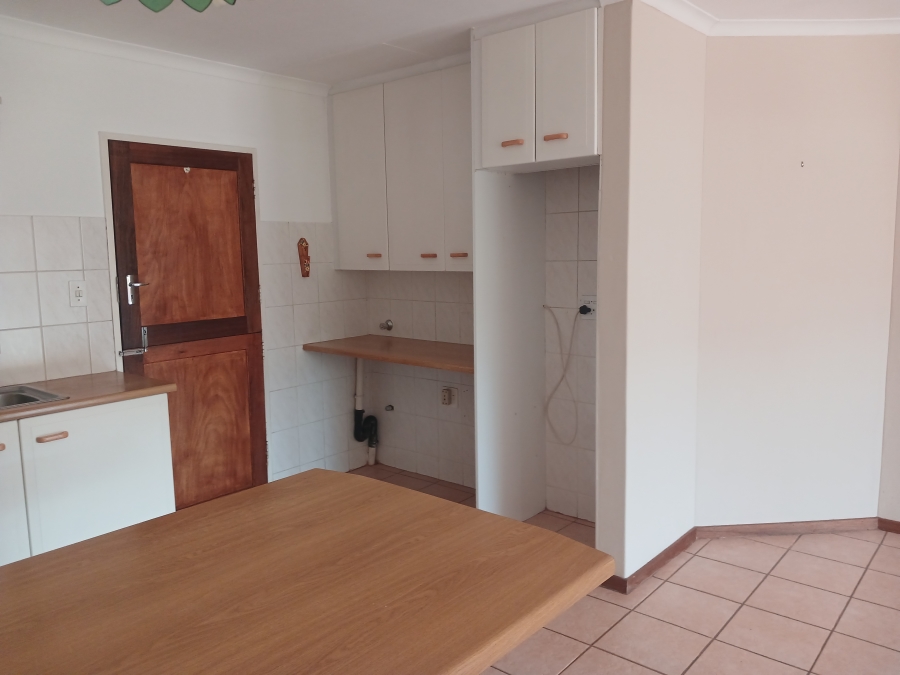 3 Bedroom Property for Sale in Die Hoewes Gauteng