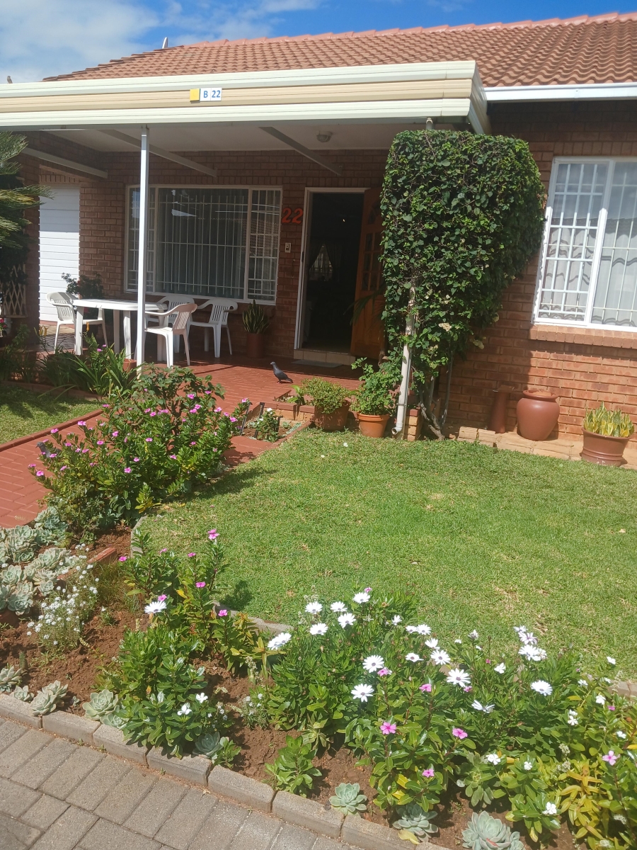 3 Bedroom Property for Sale in Die Hoewes Gauteng