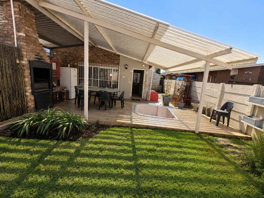 3 Bedroom Property for Sale in Hercules Gauteng