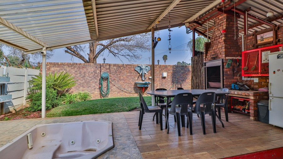 3 Bedroom Property for Sale in Hercules Gauteng