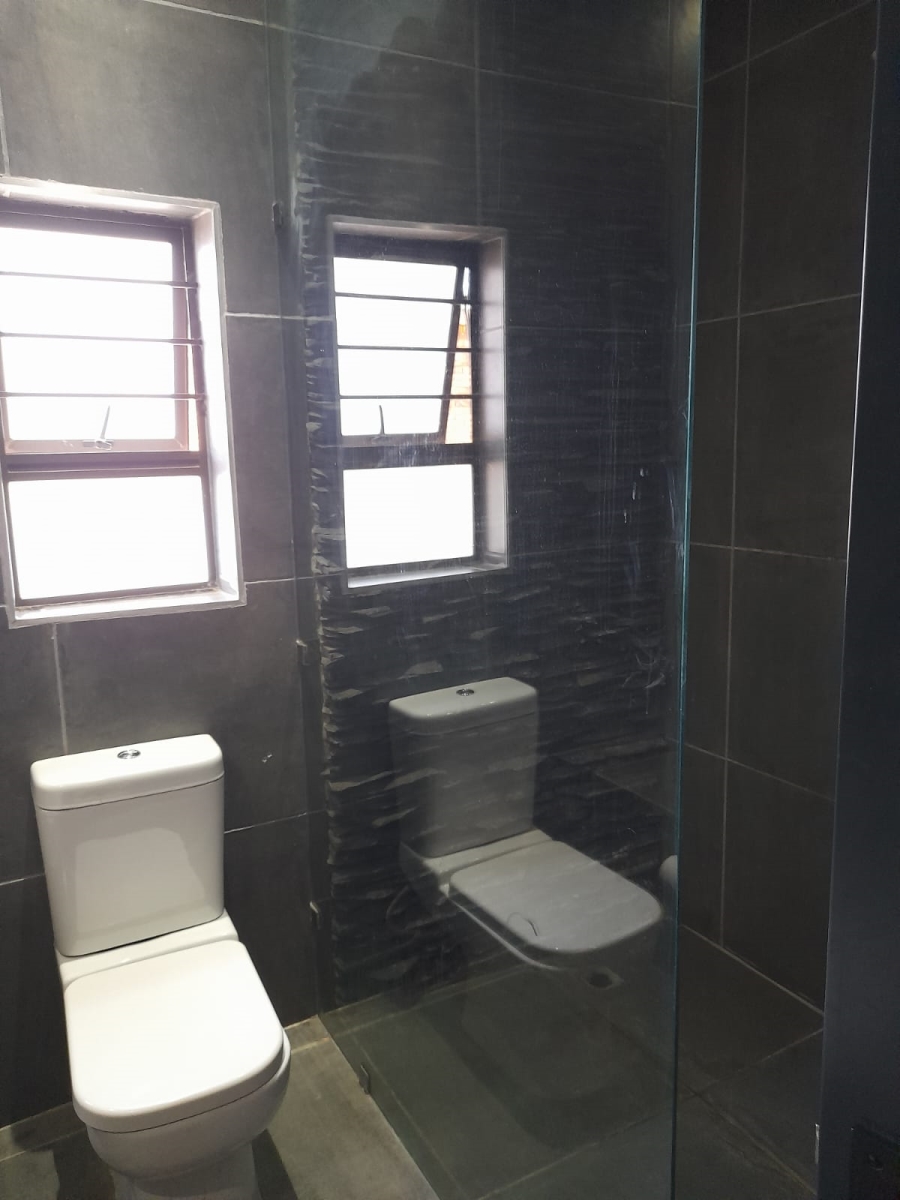 4 Bedroom Property for Sale in Petersfield Gauteng