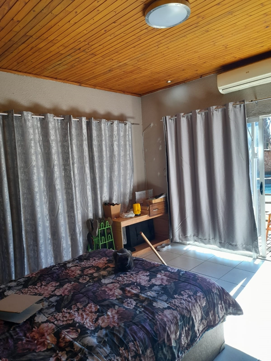 4 Bedroom Property for Sale in Petersfield Gauteng