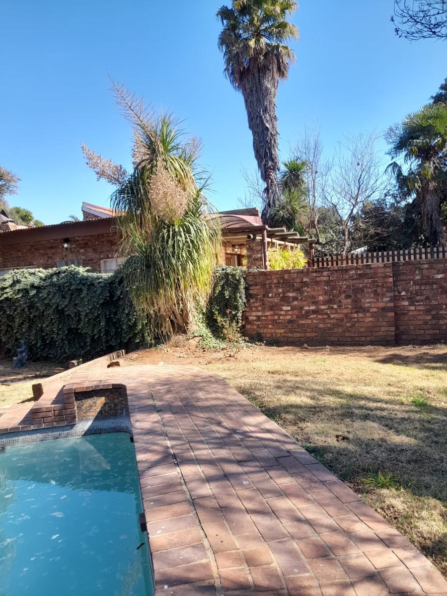 4 Bedroom Property for Sale in Petersfield Gauteng
