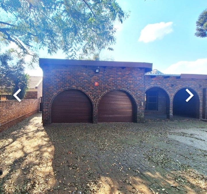 4 Bedroom Property for Sale in Petersfield Gauteng