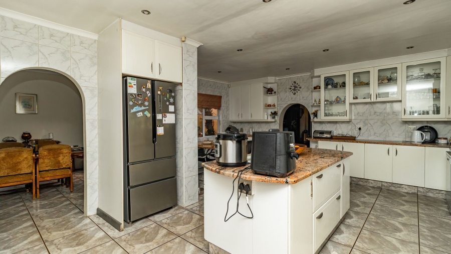 4 Bedroom Property for Sale in Eastleigh Ridge Gauteng