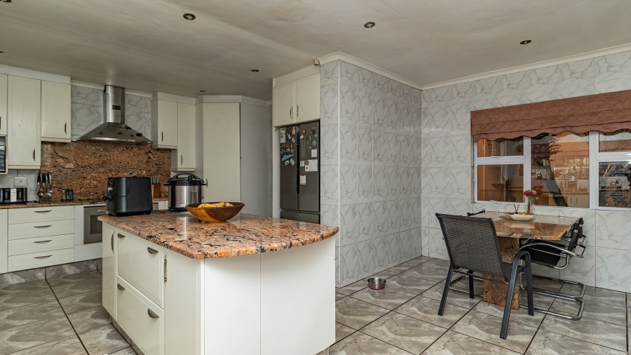 4 Bedroom Property for Sale in Eastleigh Ridge Gauteng