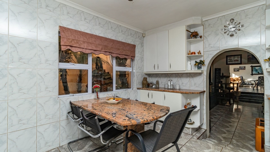 4 Bedroom Property for Sale in Eastleigh Ridge Gauteng