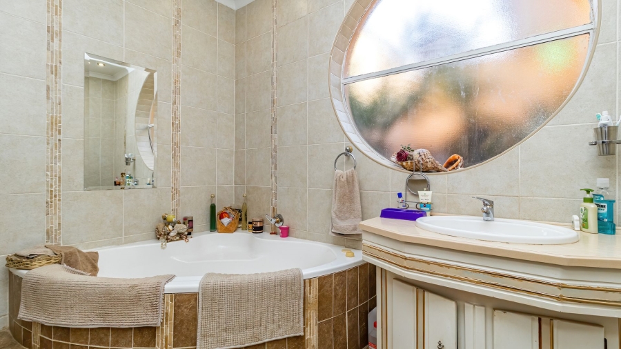 4 Bedroom Property for Sale in Eastleigh Ridge Gauteng