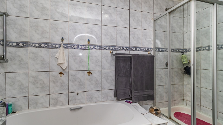 4 Bedroom Property for Sale in Eastleigh Ridge Gauteng