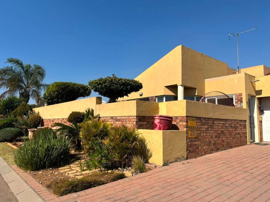 3 Bedroom Property for Sale in Beyers Park Gauteng