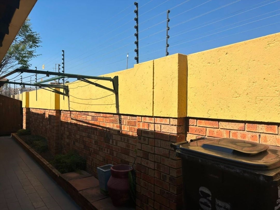 3 Bedroom Property for Sale in Beyers Park Gauteng