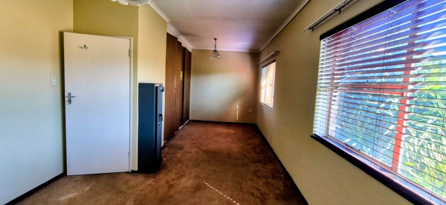 2 Bedroom Property for Sale in Birchleigh Gauteng