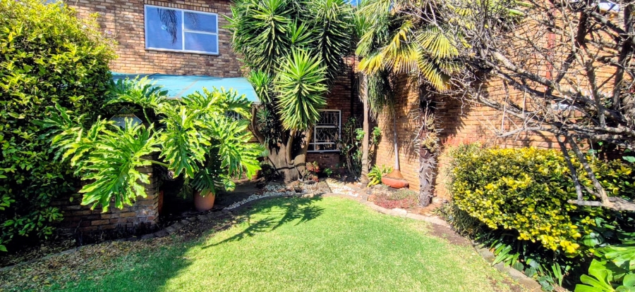 2 Bedroom Property for Sale in Birchleigh Gauteng
