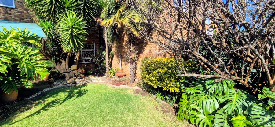 2 Bedroom Property for Sale in Birchleigh Gauteng