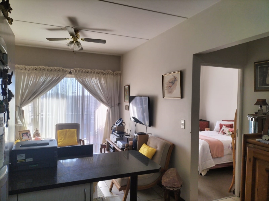 1 Bedroom Property for Sale in Brentwood Park AH Gauteng