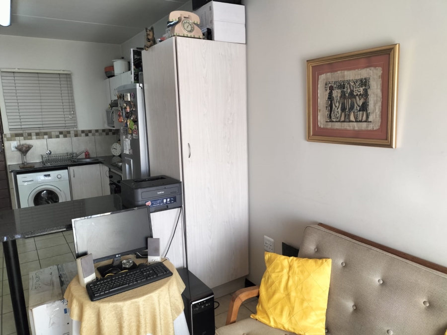 1 Bedroom Property for Sale in Brentwood Park AH Gauteng