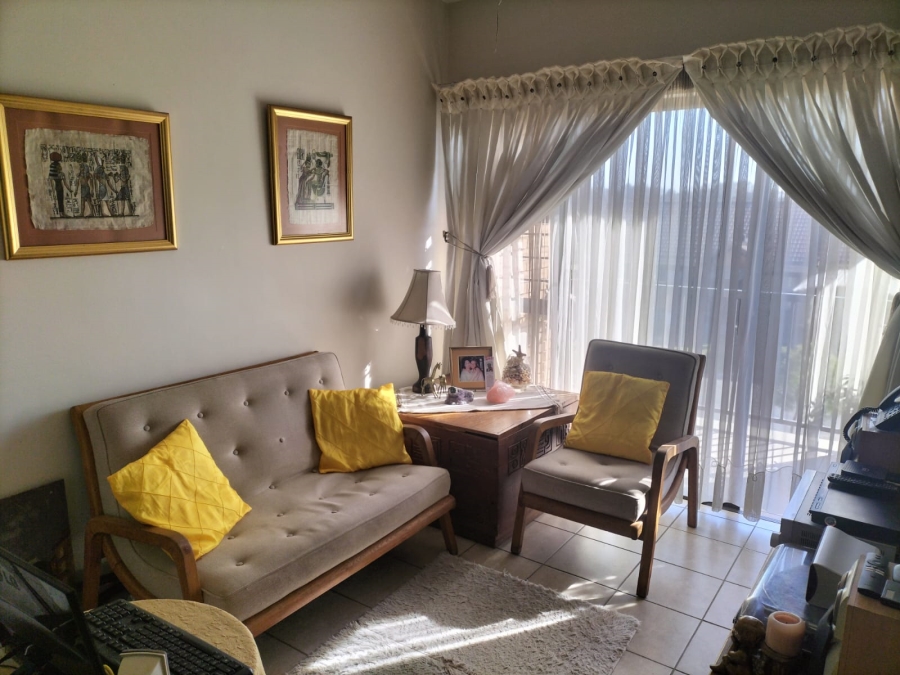 1 Bedroom Property for Sale in Brentwood Park AH Gauteng
