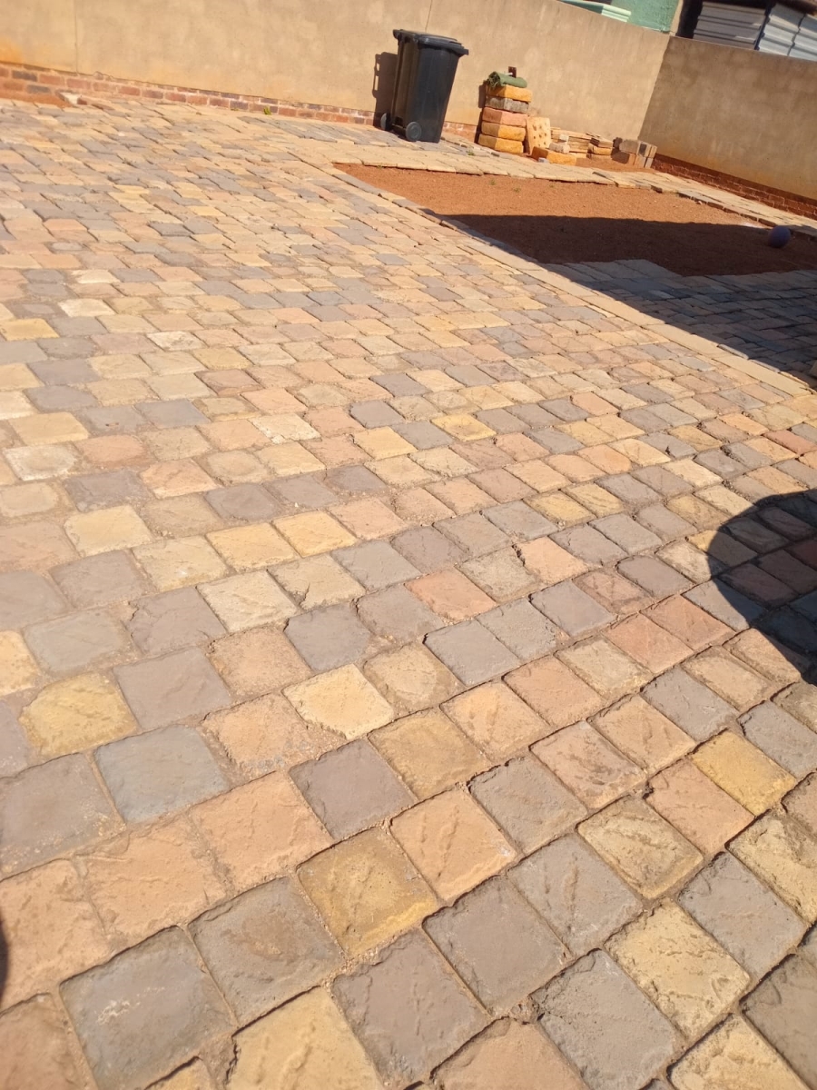 2 Bedroom Property for Sale in Crystal Park Gauteng