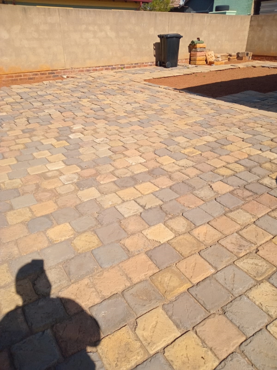 2 Bedroom Property for Sale in Crystal Park Gauteng