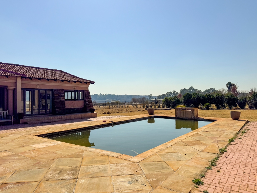 4 Bedroom Property for Sale in Blue Saddle Ranches Gauteng