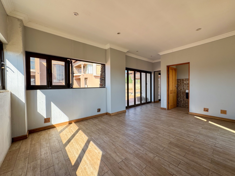 4 Bedroom Property for Sale in Blue Saddle Ranches Gauteng