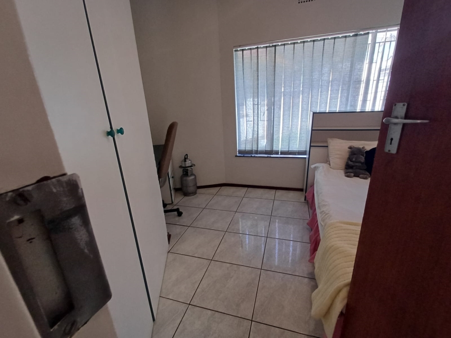 4 Bedroom Property for Sale in Glen Marais Gauteng
