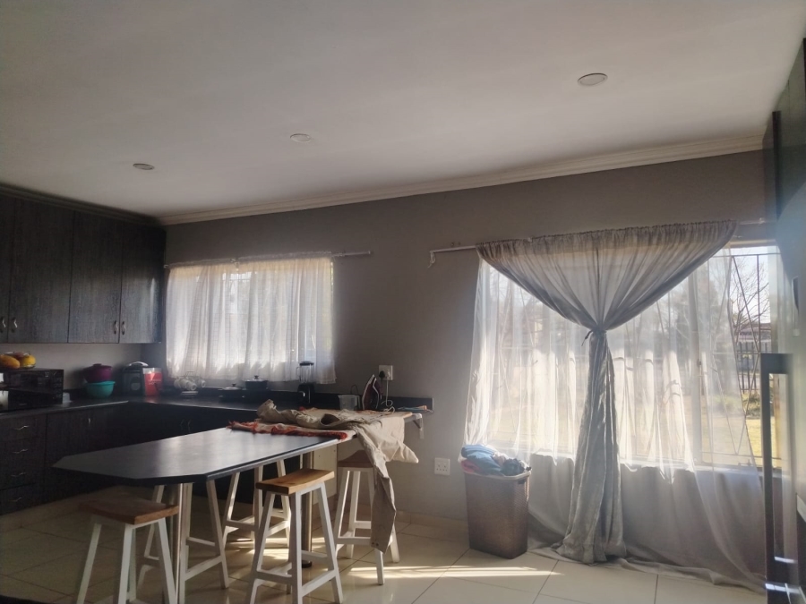 To Let 3 Bedroom Property for Rent in Freeway Park Gauteng