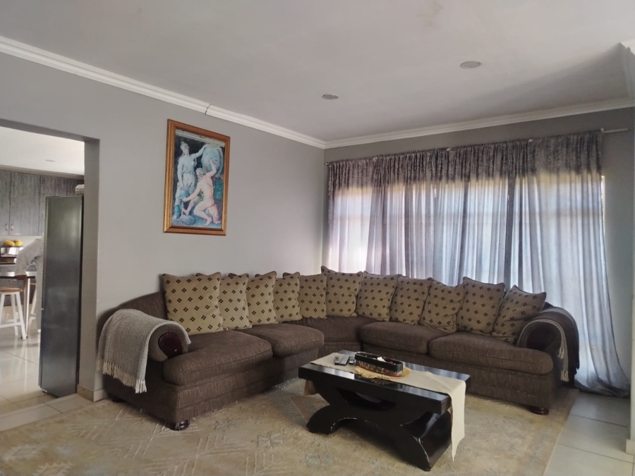 To Let 3 Bedroom Property for Rent in Freeway Park Gauteng