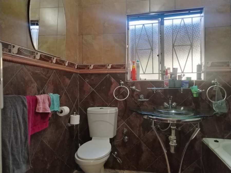 To Let 3 Bedroom Property for Rent in Freeway Park Gauteng