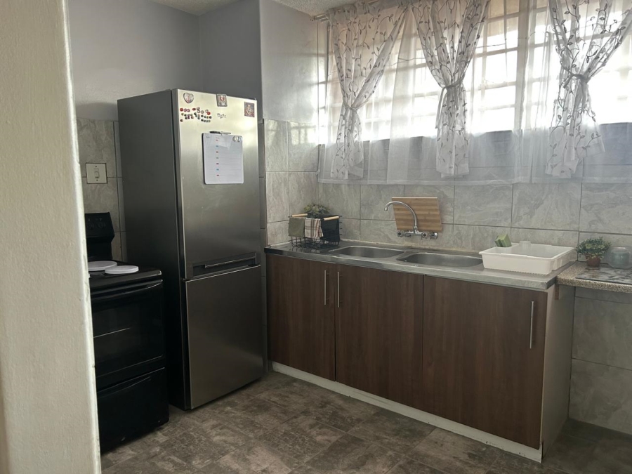To Let 2 Bedroom Property for Rent in Wonderboom South Gauteng