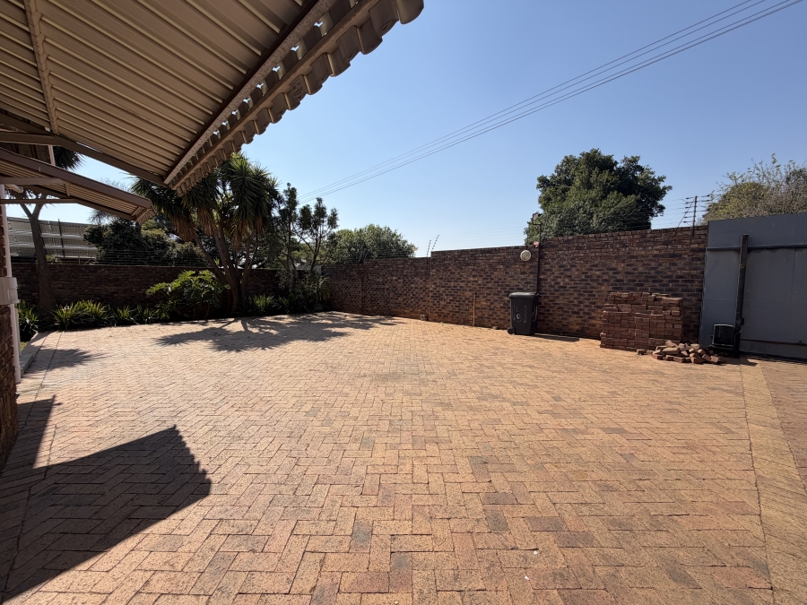 3 Bedroom Property for Sale in Silverton Gauteng