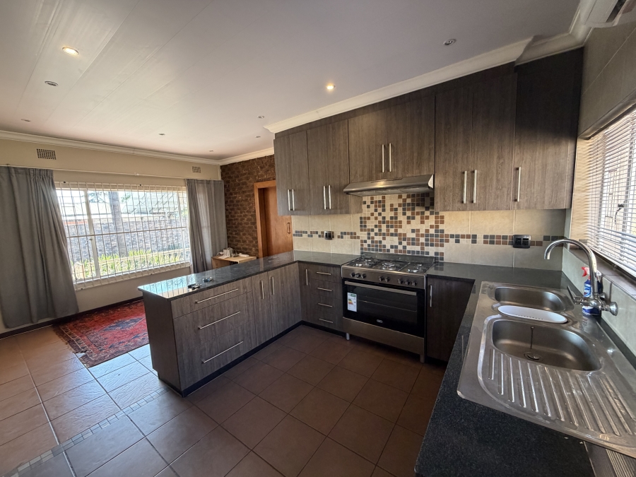 3 Bedroom Property for Sale in Silverton Gauteng