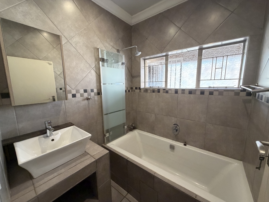 3 Bedroom Property for Sale in Silverton Gauteng