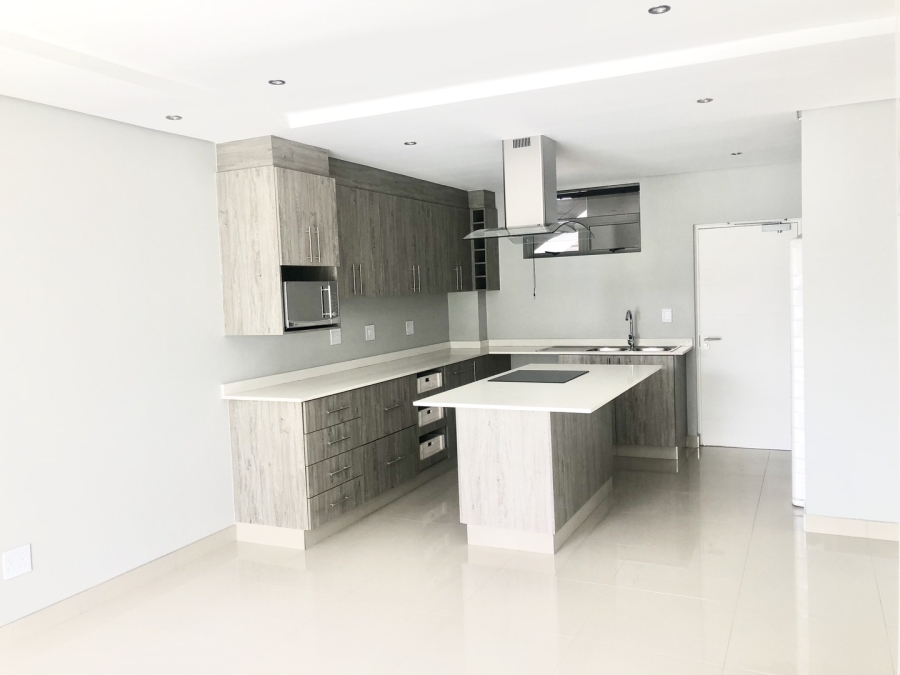 To Let 3 Bedroom Property for Rent in Broadacres Gauteng