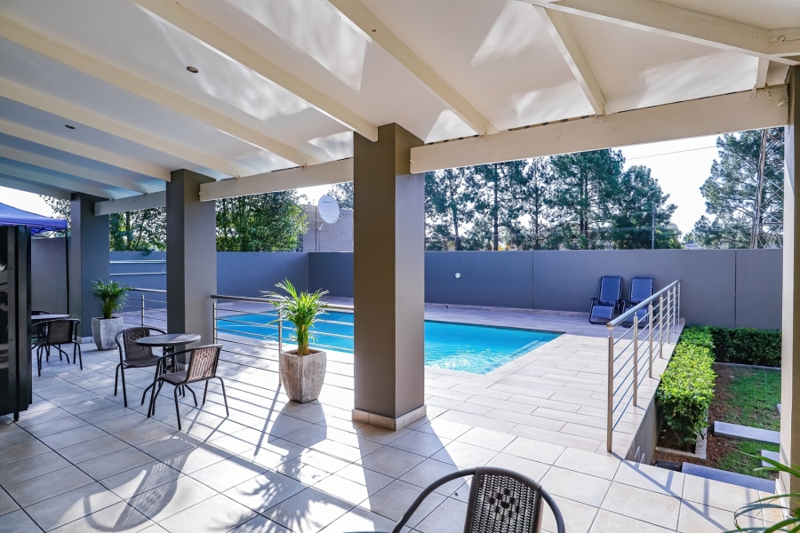 To Let 3 Bedroom Property for Rent in Broadacres Gauteng