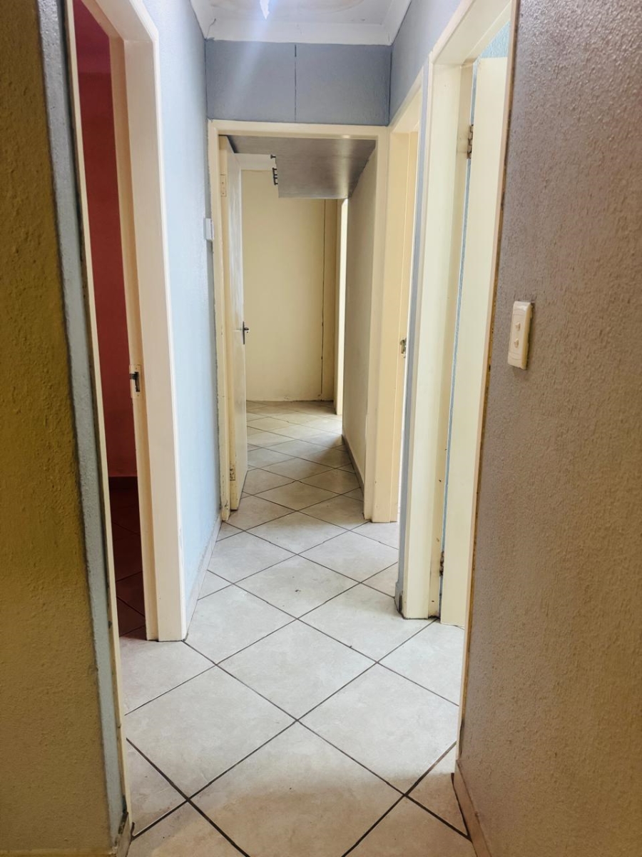 To Let 3 Bedroom Property for Rent in Elandspoort Gauteng
