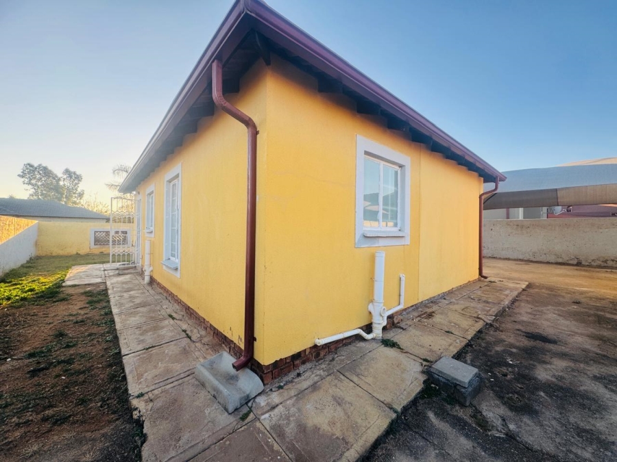 To Let 3 Bedroom Property for Rent in Elandspoort Gauteng