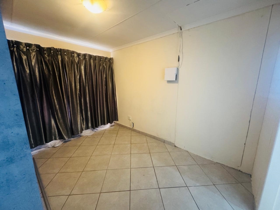 To Let 3 Bedroom Property for Rent in Elandspoort Gauteng