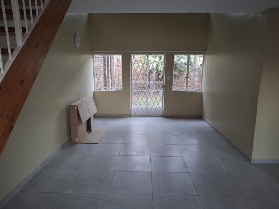 To Let 3 Bedroom Property for Rent in Garsfontein Gauteng