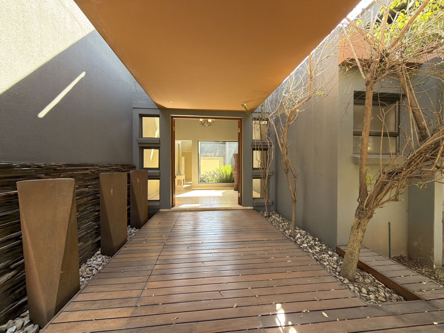 To Let 4 Bedroom Property for Rent in Serengeti Lifestyle Estate Gauteng
