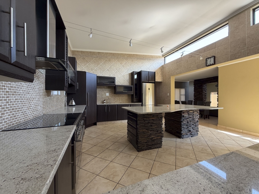 To Let 4 Bedroom Property for Rent in Serengeti Lifestyle Estate Gauteng