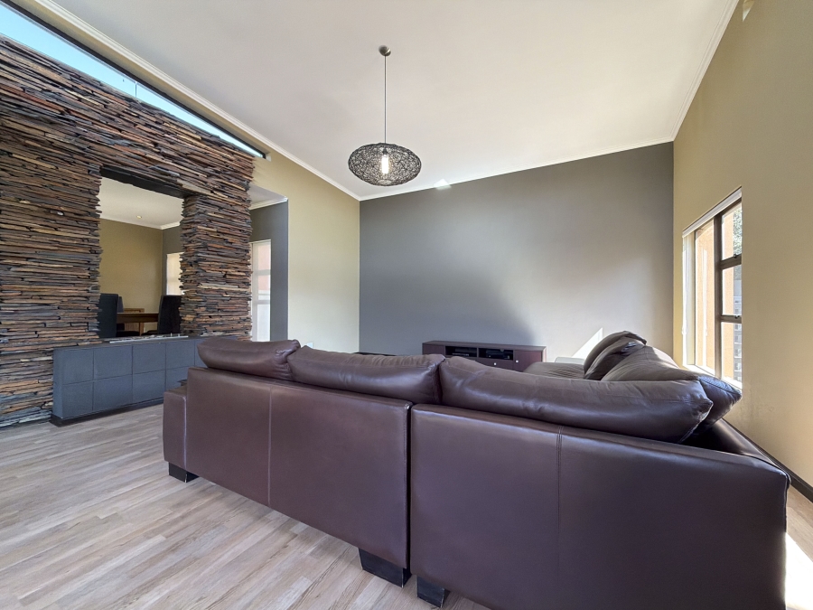 To Let 4 Bedroom Property for Rent in Serengeti Lifestyle Estate Gauteng