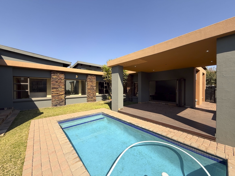 To Let 4 Bedroom Property for Rent in Serengeti Lifestyle Estate Gauteng