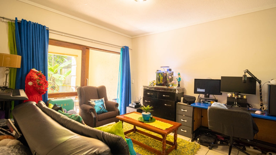 1 Bedroom Property for Sale in Broadacres Gauteng