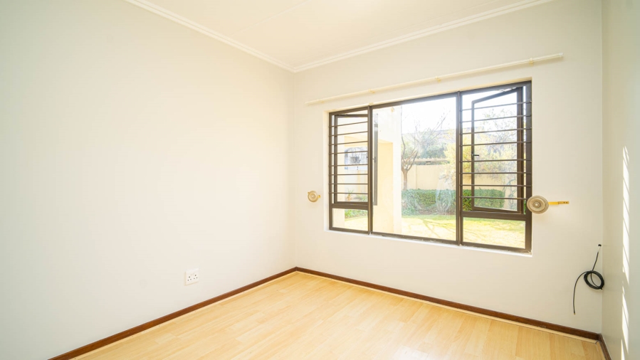 3 Bedroom Property for Sale in Maroeladal Gauteng