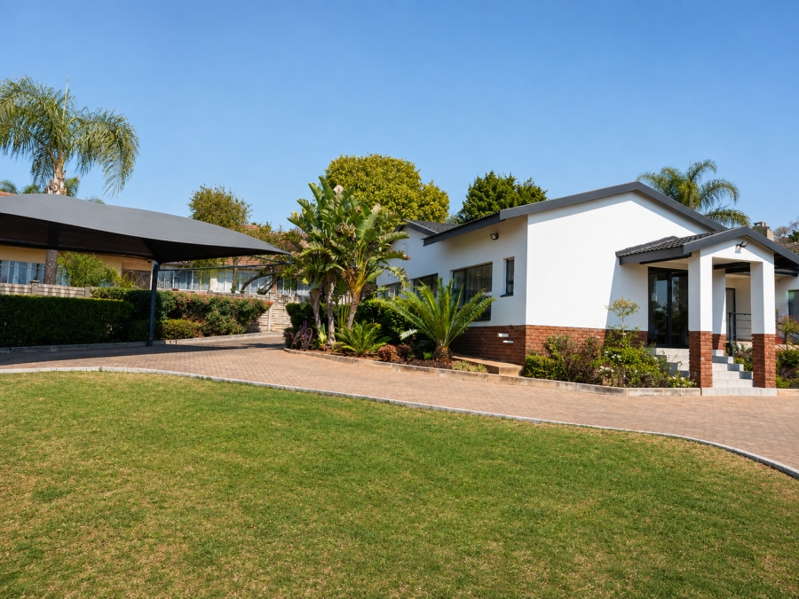 To Let Commercial Property for Rent in Eldoraigne Gauteng