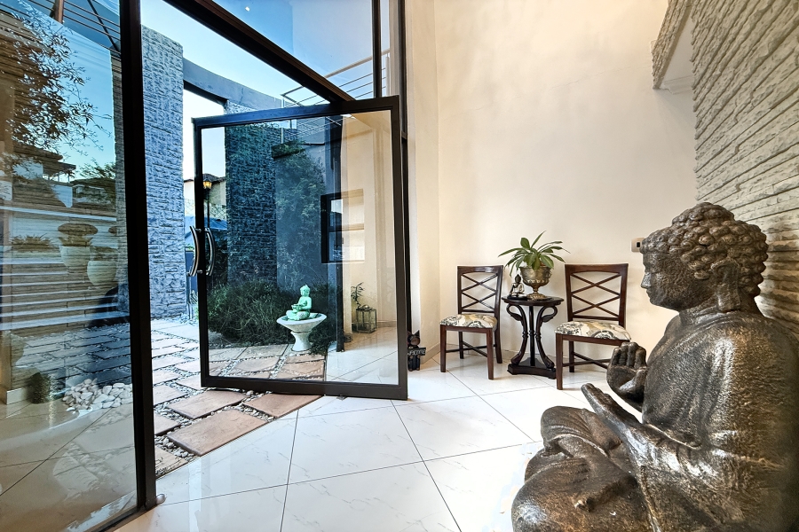 5 Bedroom Property for Sale in Kyalami Glen Estate Gauteng