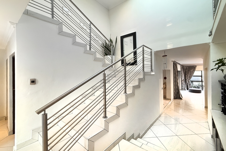 5 Bedroom Property for Sale in Kyalami Glen Estate Gauteng