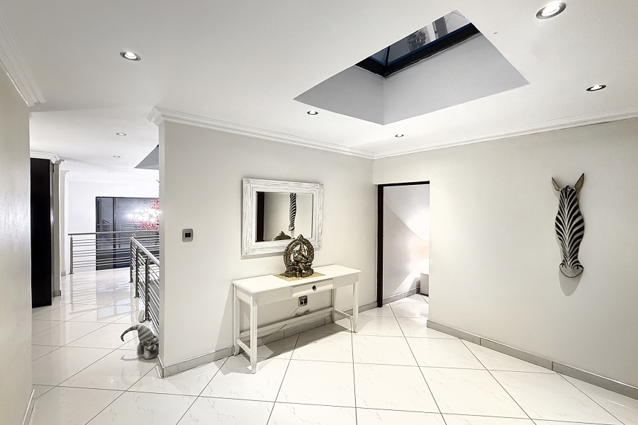 5 Bedroom Property for Sale in Kyalami Glen Estate Gauteng