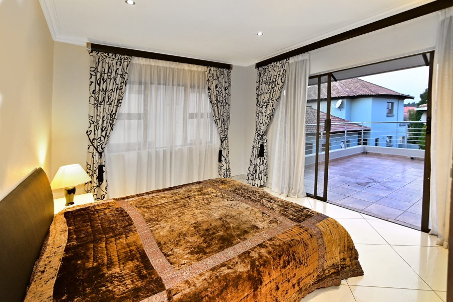 5 Bedroom Property for Sale in Kyalami Glen Estate Gauteng